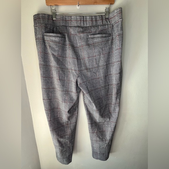 Croft & Barrow Black White Red Plaid Straight Leg Pull On Women’s Pants Size XXL - Picture 2 of 5